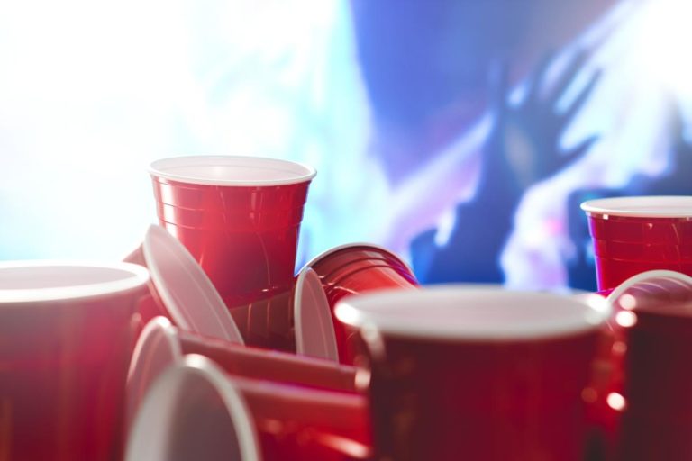red usolocups at a party